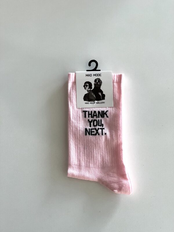 جوراب صورتی Thank you next