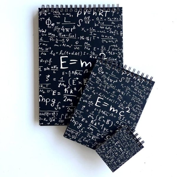 دفترچه جلد چوبی طرح emc2