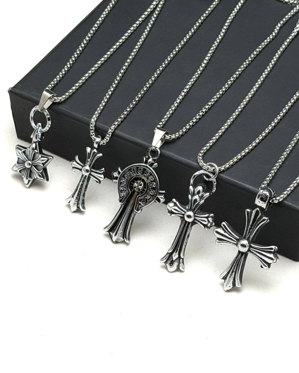 گردنبند صلیب کروم هارتز